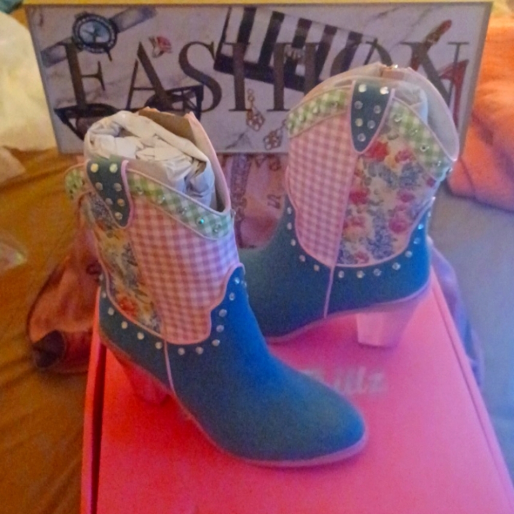 Sugar Thrill Denim & Patchwork Cowboy Boot